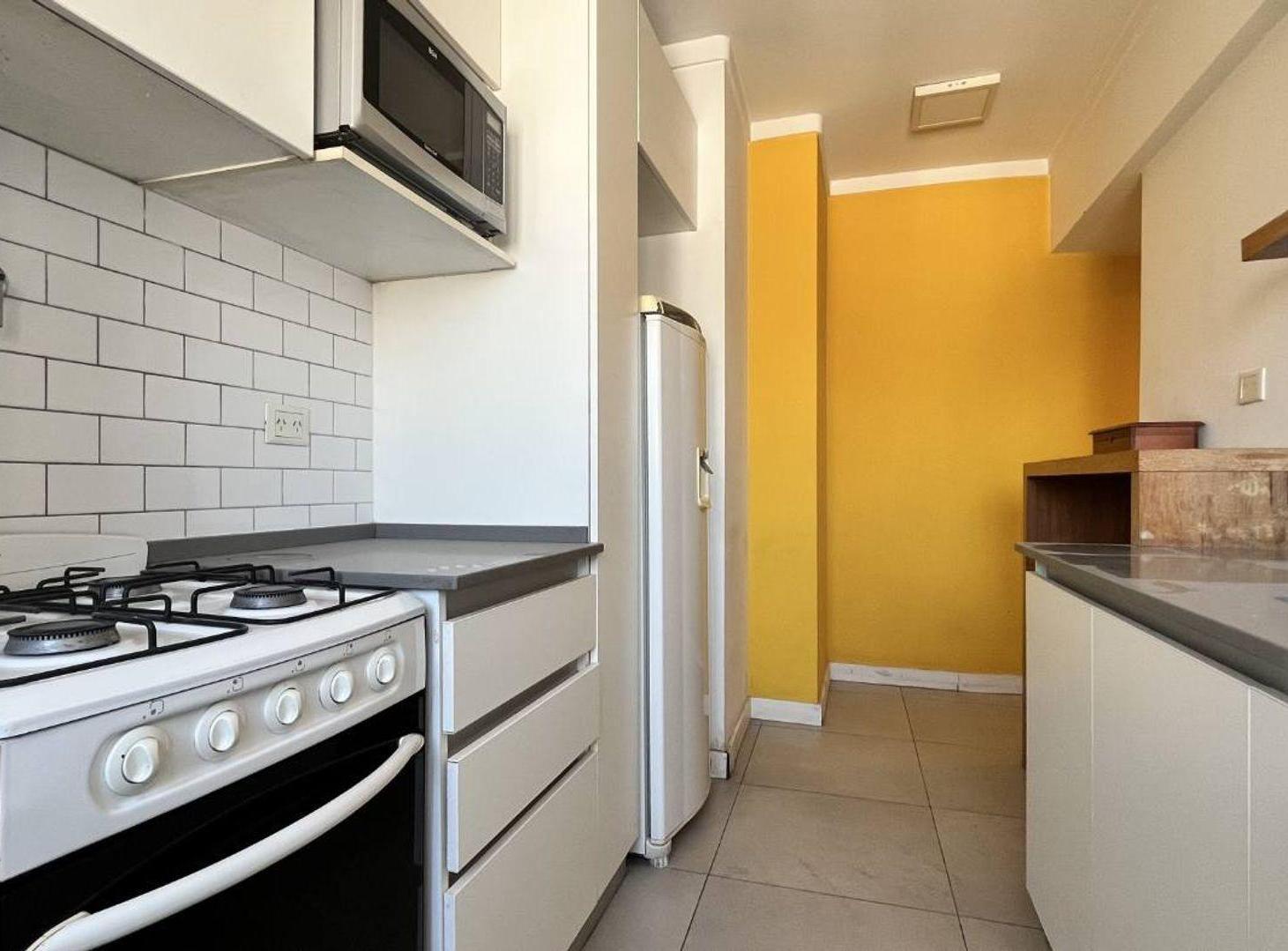 Foto de VENTA DEPTO. 2 AMB. AMPLIO Y C/ BALCÓN CABALLITO, imagen 2