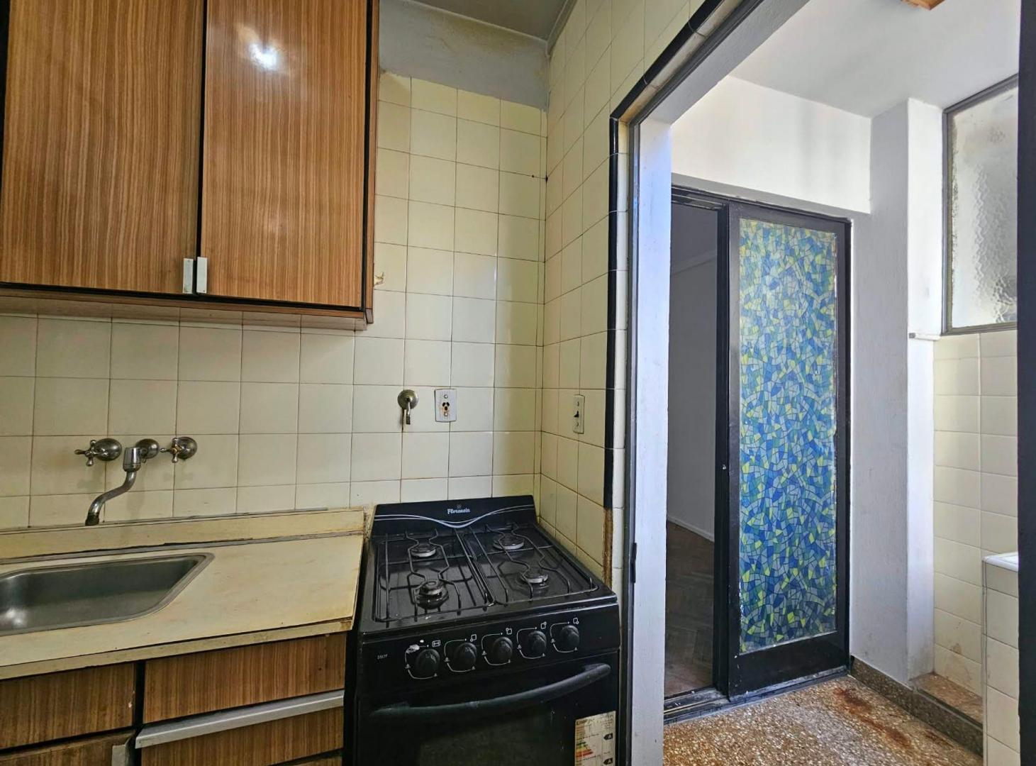 Foto de VENTA DEPTO. 2 AMB A REFACCIONAR. BARRIO NORTE, imagen 3