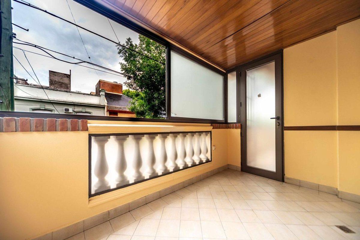 Foto de VENTA PISO 4 AMBIENTES COCHERA VILLA DEVOTO, imagen 2