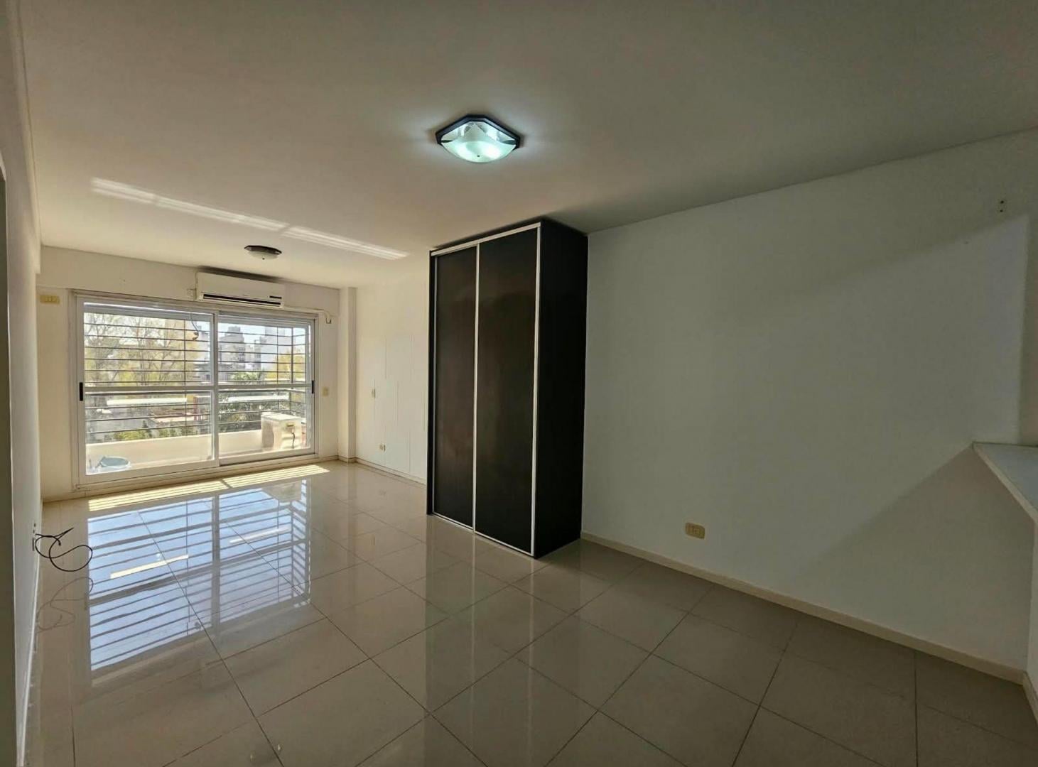 Foto de VENTA MONOAMBIENTE, BALCÓN Y COCHERA. FLORESTA, imagen 4