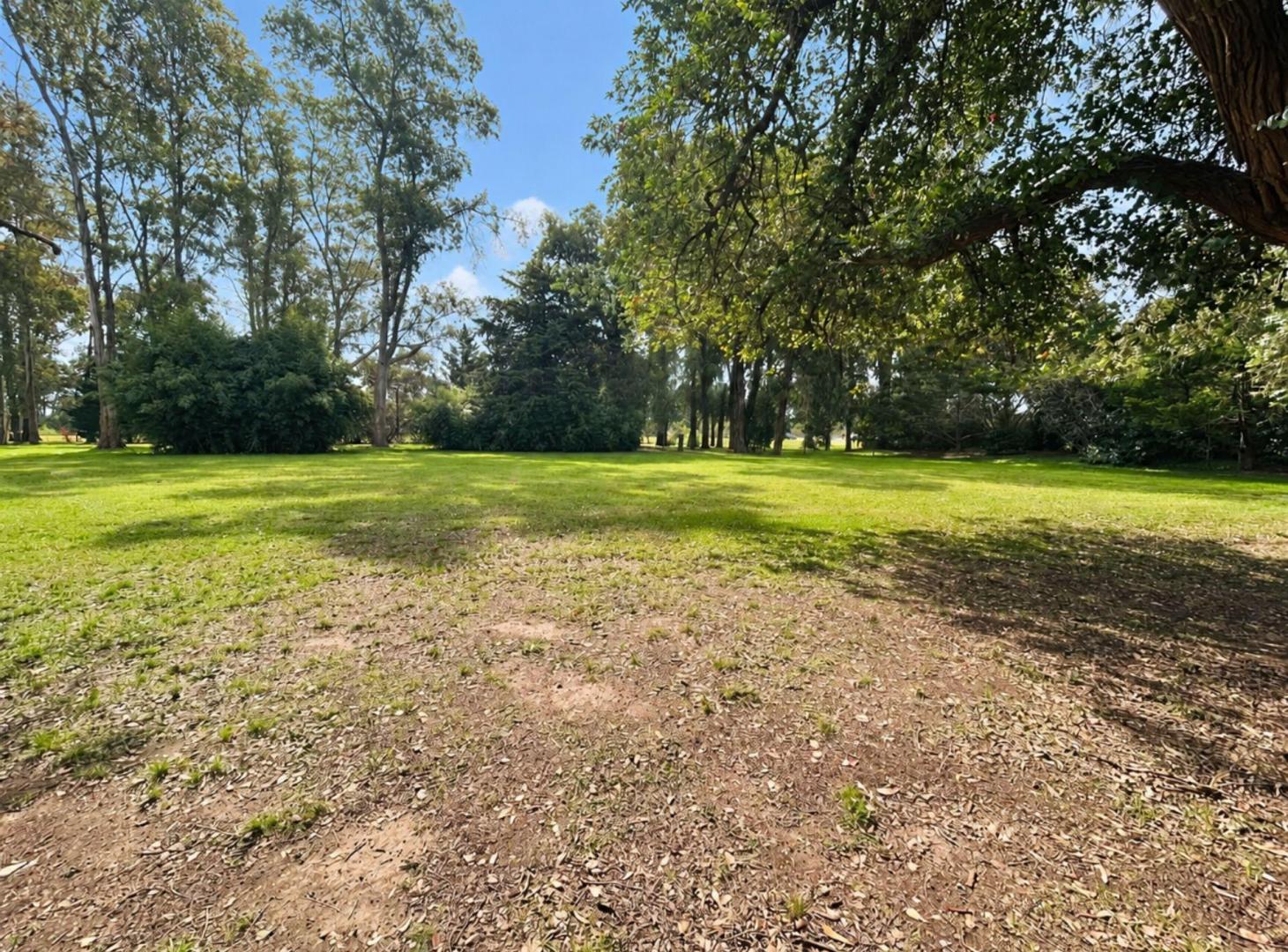 Foto de LOTE CENTRAL EN VENTA COUNTRY PRADERAS DE LUJAN, imagen 2