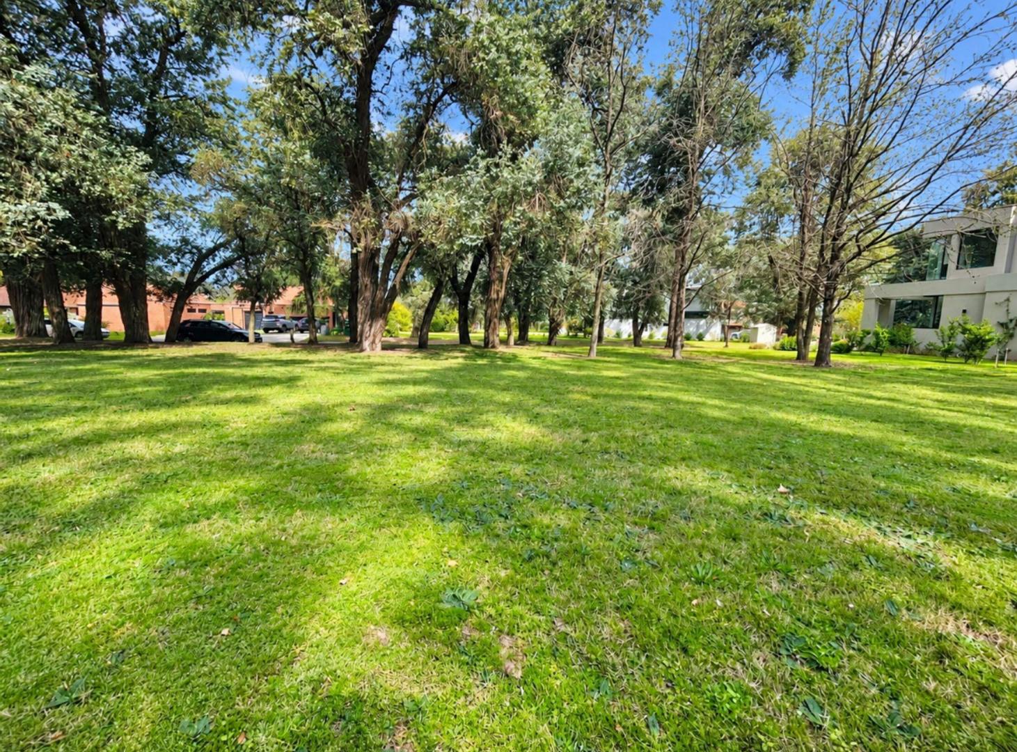 Foto de LOTE CENTRAL EN VENTA COUNTRY PRADERAS DE LUJAN, imagen 5
