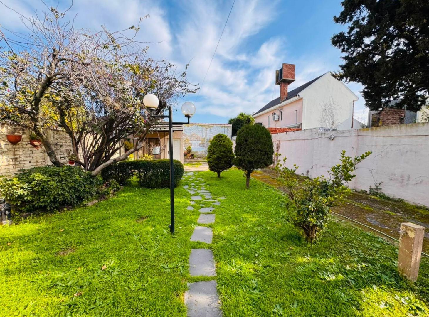 Foto de CASA 4 AMB EN VENTA SAN JUSTO GRAN FONDO, imagen 1
