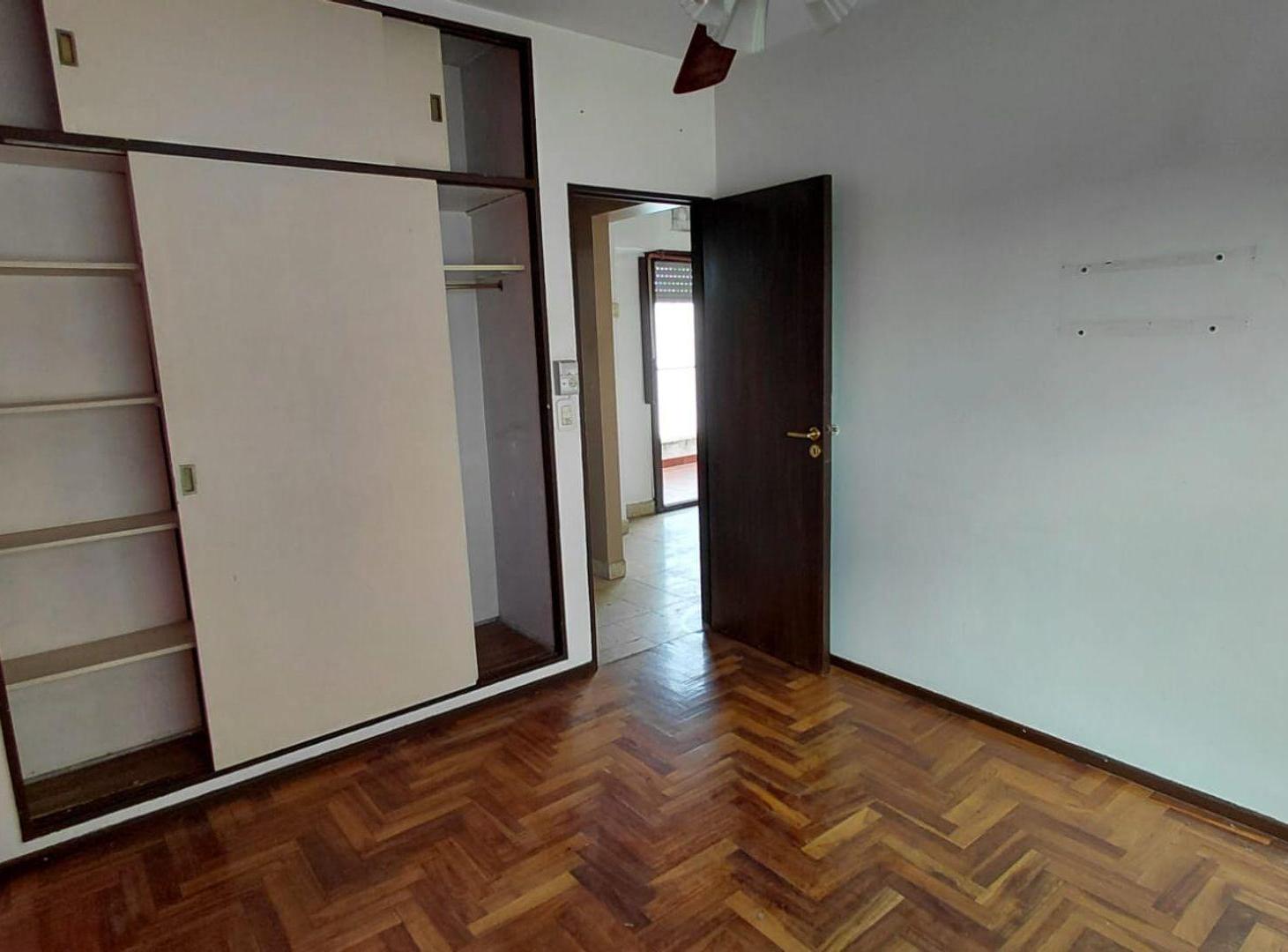 Foto de Depto de 2 ambientes, depend, baul y balcon vista, imagen 3