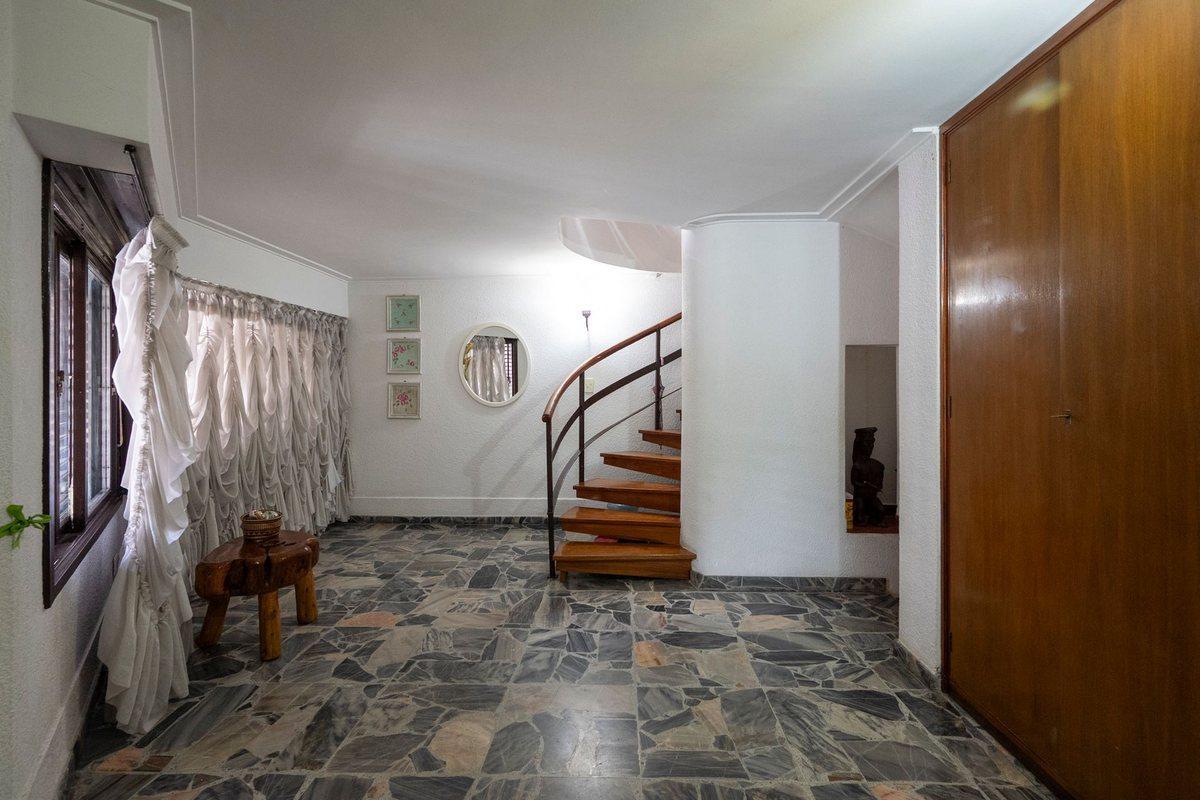 Foto de Casa 5 Amb en Venta en Villa del Parque c/ Cochera, imagen 3