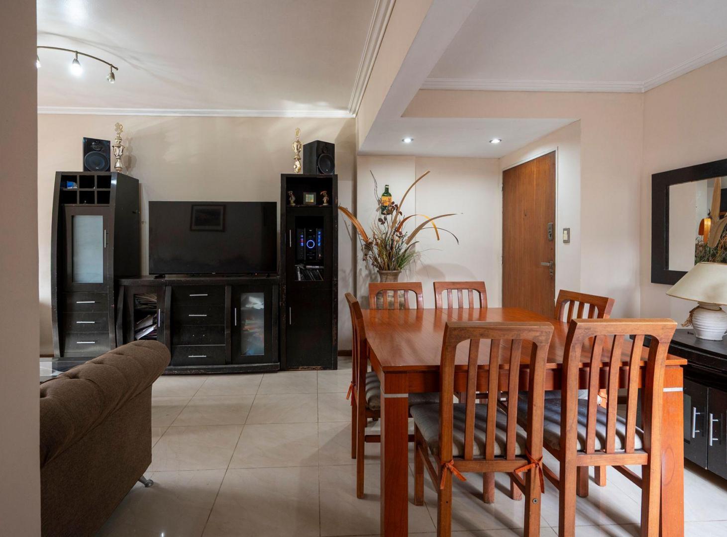 Foto de Venta depto, 5 amb. balcon, 2 baños, V. Urquiza, imagen 2