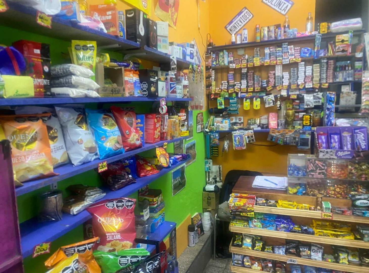 Foto de LOCAL COMERCIAL Y 2 PHs CENTRO SAN MARTIN, imagen 2