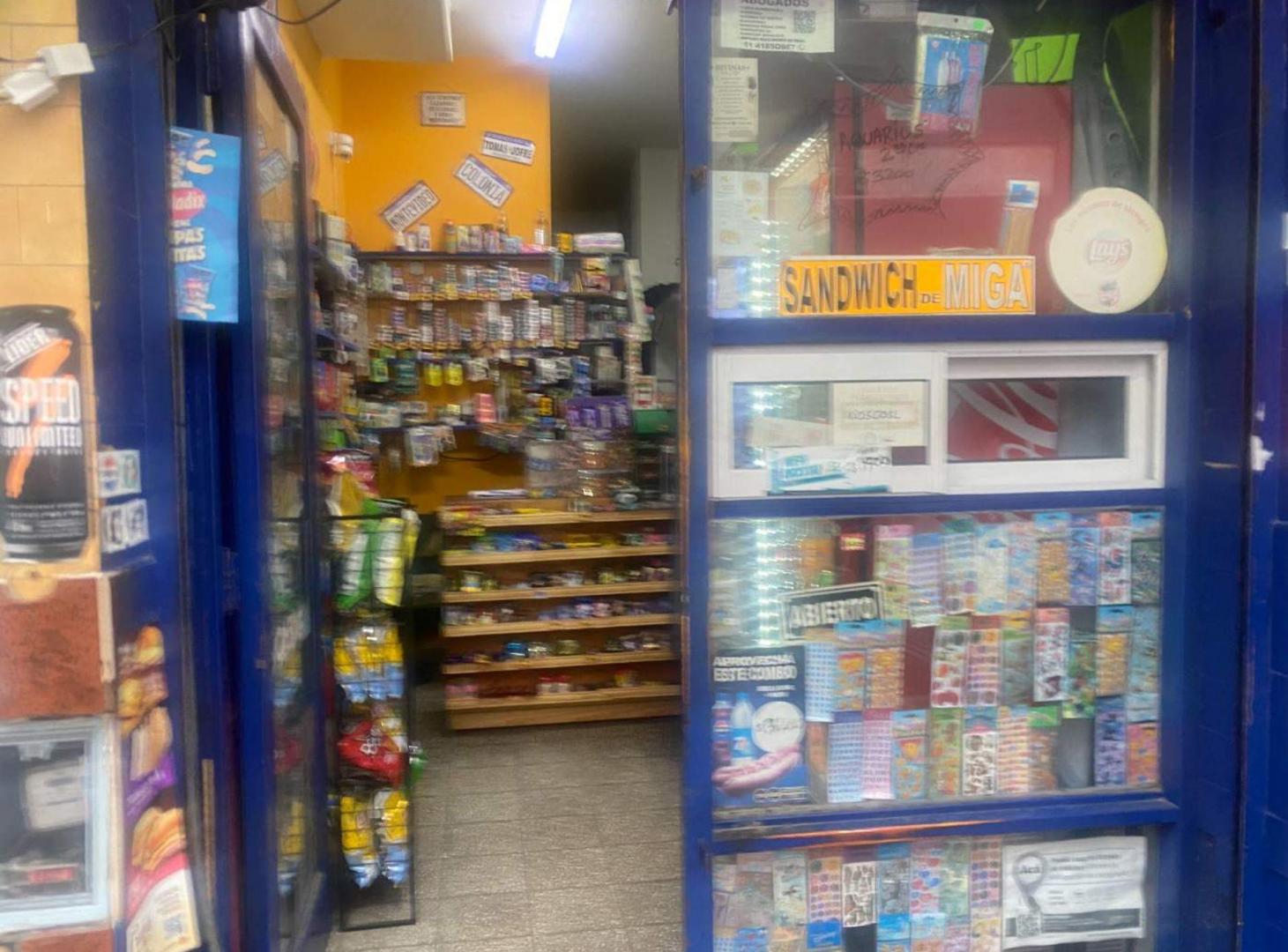 Foto de LOCAL COMERCIAL Y 2 PHs CENTRO SAN MARTIN, imagen 4