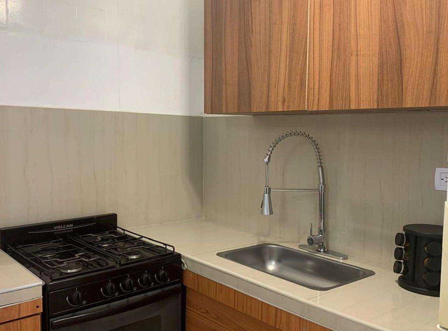 Foto de Venta PH 2 ambientes en venta en Munro con balcón, imagen 2
