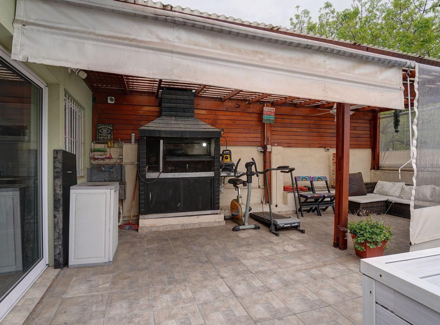 Foto de VENTA PH TIPO CASA 4 AMB. PILETA QUINCHO CABALLITO, imagen 1