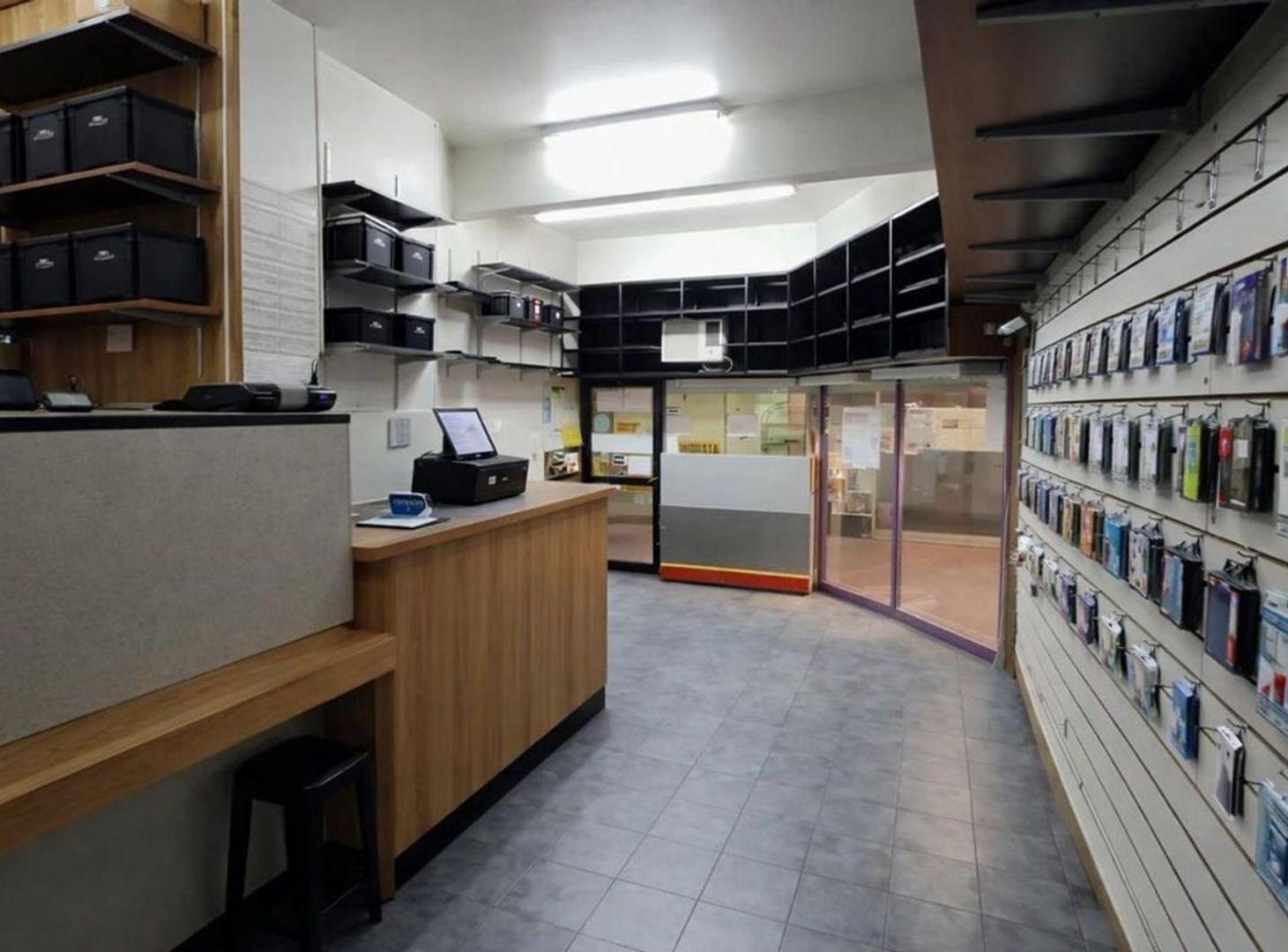 Foto de local venta Belgrano Galería Los Andes oportunidad, imagen 2