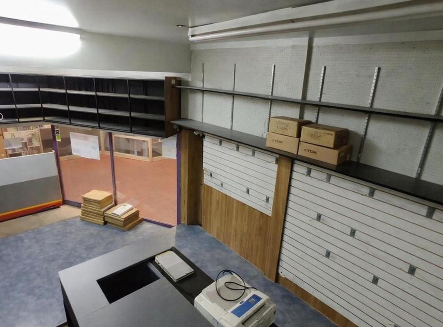 Foto de local venta Belgrano Galería Los Andes oportunidad, imagen 5