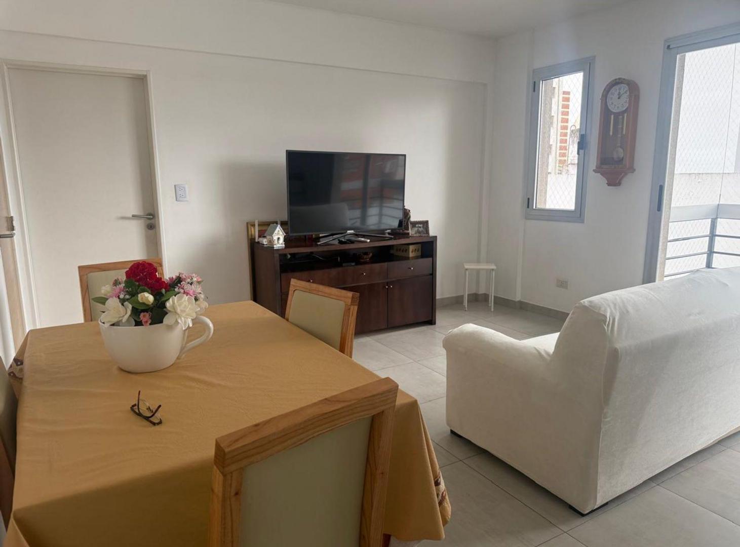 Foto de VENTA UN DEPARTAMENTO 2 AMB VILLA DEL PAR. APT/CRE, imagen 3