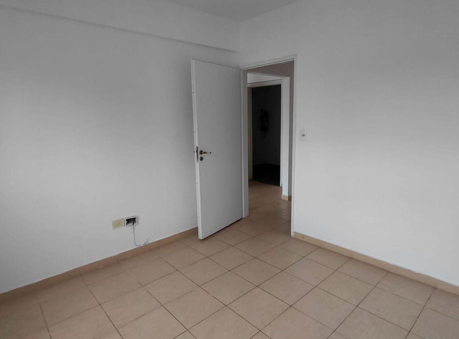 Foto de Venta departamento 2 amb c/balcón y cochera Boedo, imagen 4