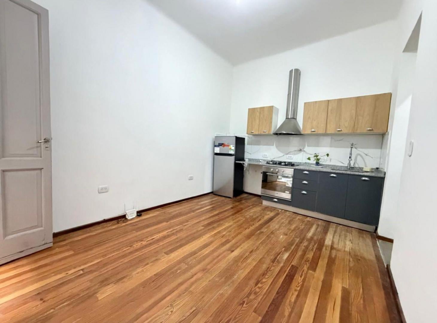 Foto de ALQUILER PH MONOAMBIENTE DIVISIBLE - VILLA URQUIZA, imagen 2