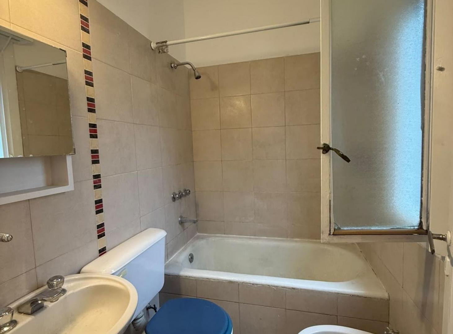 Foto de DEPTO. AMB Y 1/2-VENTA-CONSTITUCION-COCINA INDEP, imagen 4