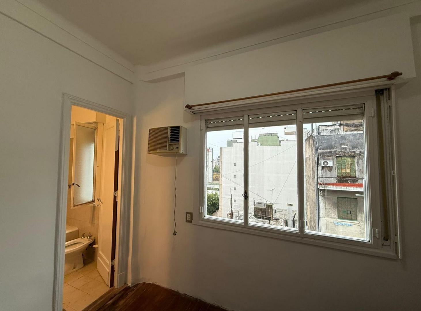 Foto de DEPTO. AMB Y 1/2-VENTA-CONSTITUCION-COCINA INDEP, imagen 5