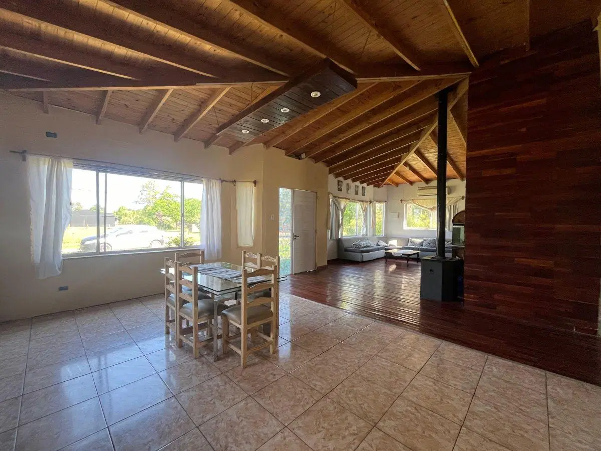 Casa con 3 dormitorios en alquiler en Aero Country Club 5