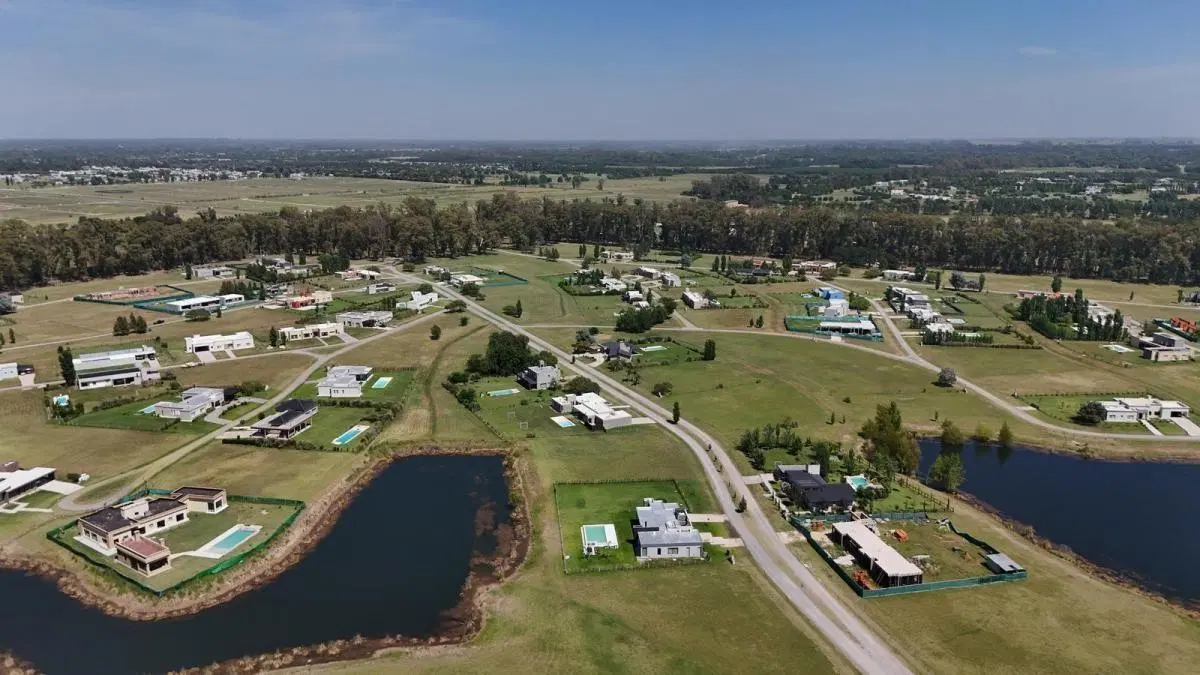 Terreno de 2000 m2 en venta en Santa Ines 2