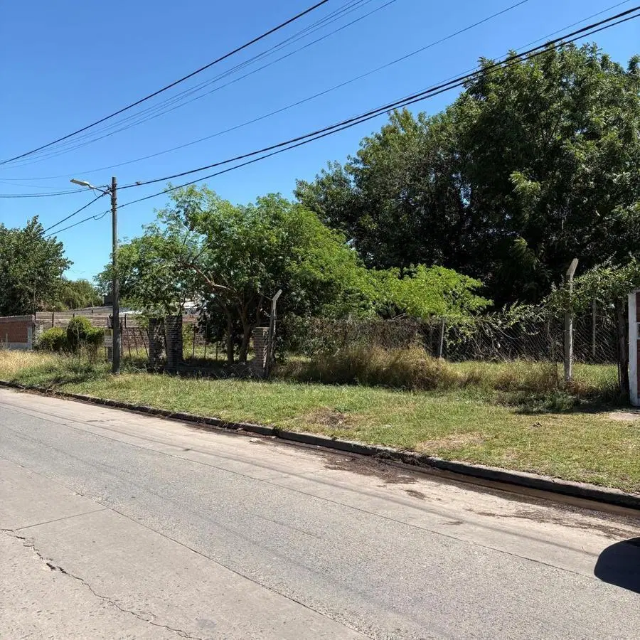 Terreno de 271 m2 en venta en centro de General Rodriguez 2