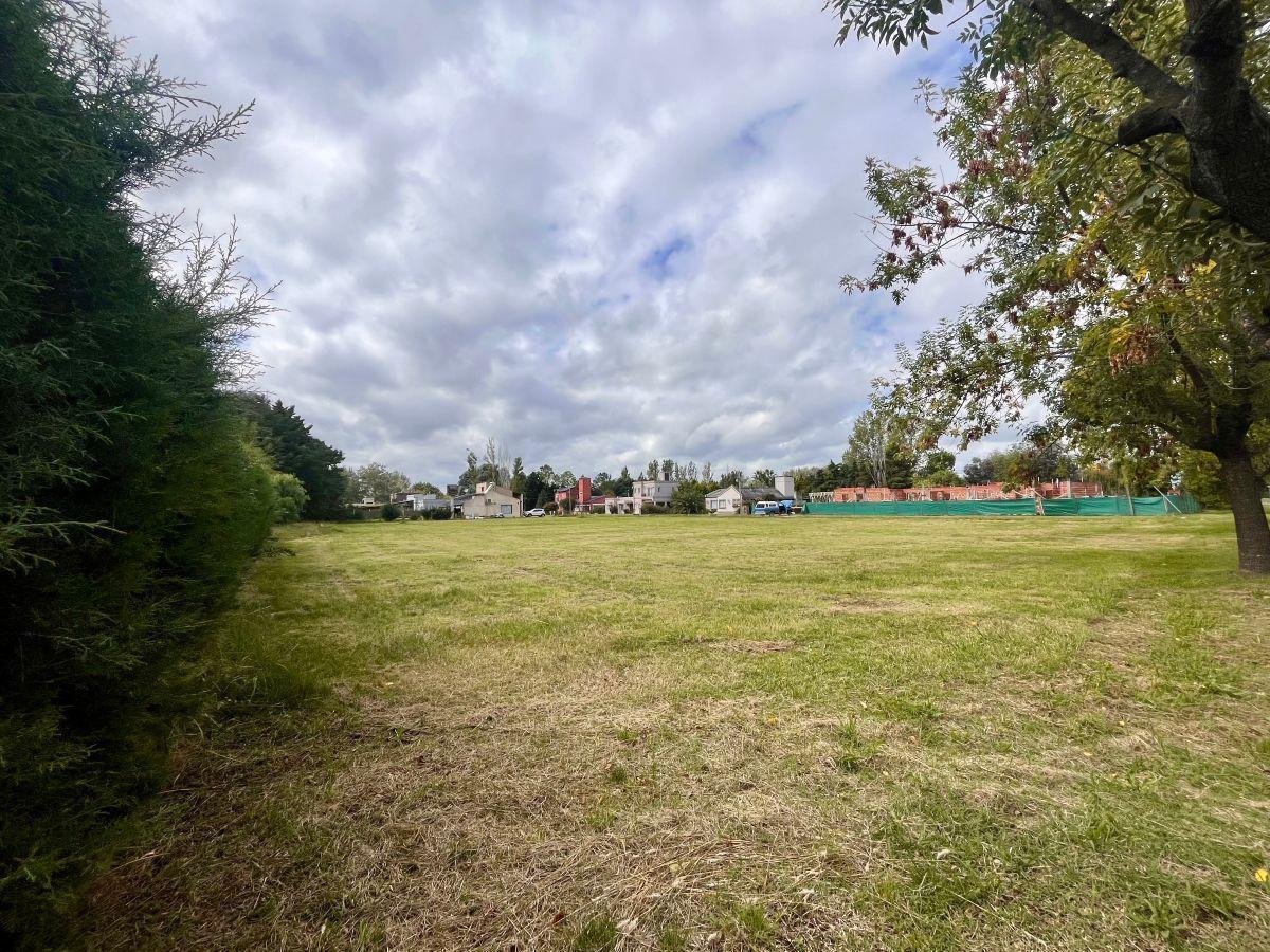 Terreno de 2000 m² en venta en Aero Country Club