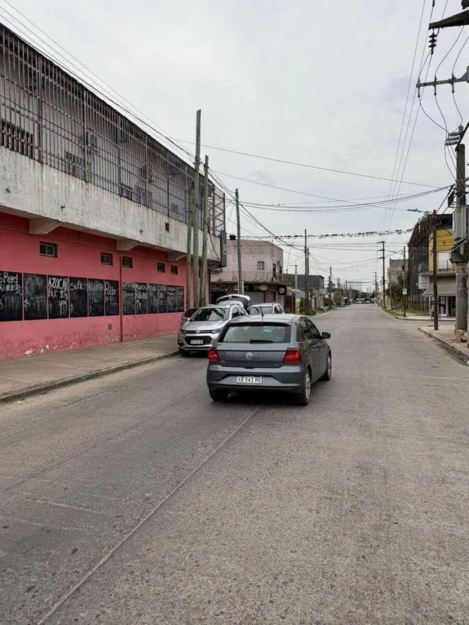 Galpón en alquiler en el centro de General Rodríguez 4
