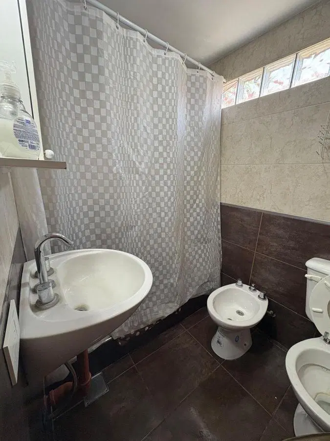 Casa en venta, Barrio los troncos, General Rodriguez 3