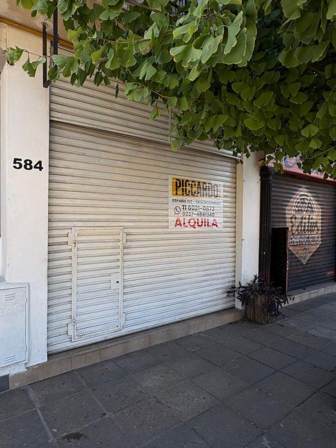 Local comercial en alquiler – Centro de General Rodríguez