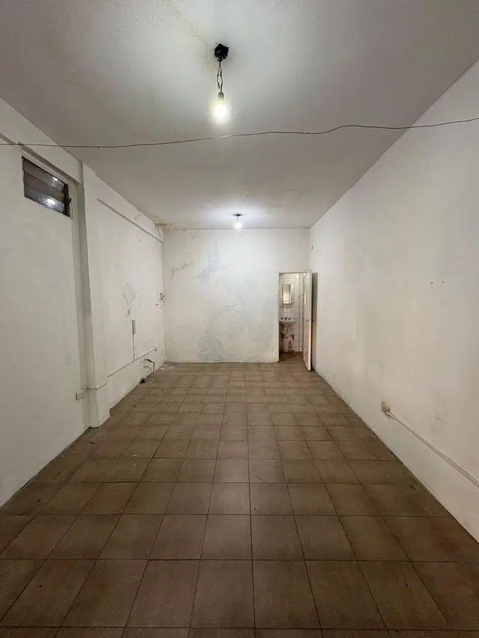 Local comercial en alquiler – Centro de General Rodríguez 5