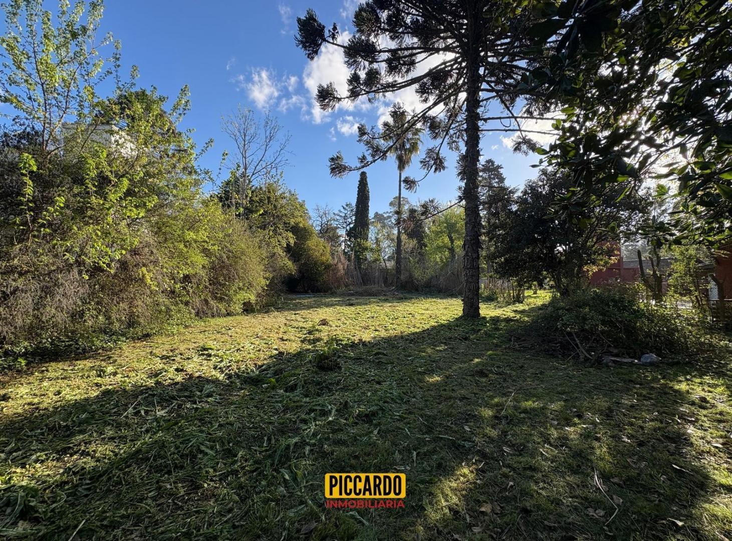 Foto de Lote de 990 m² con pileta en Barrio Hermoso – General Rodríguez, imagen 2