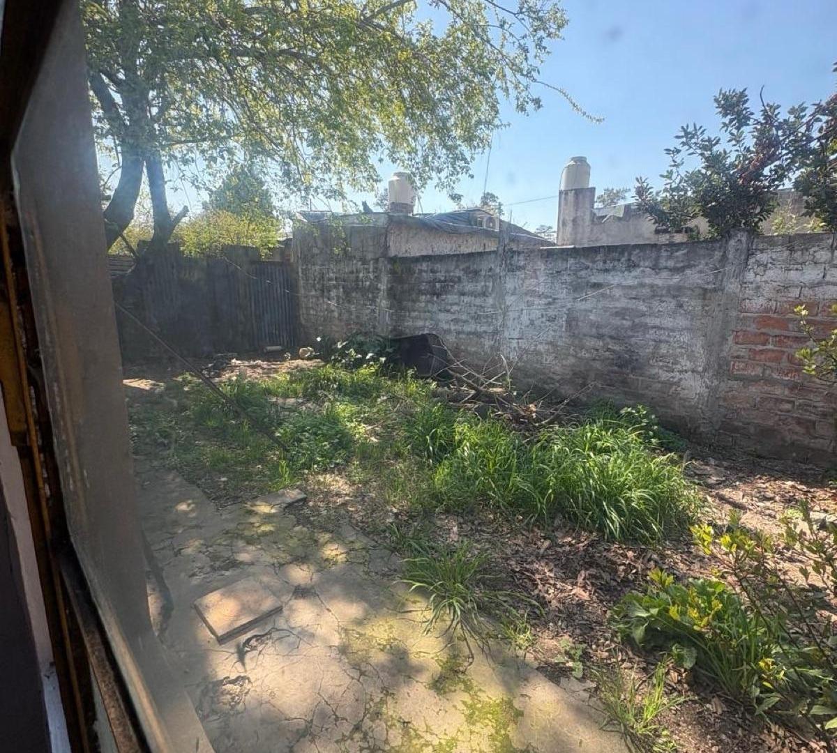 Foto de Casa de 3 ambientes con patio sobre calle Legaz – General Rodríguez, imagen 3