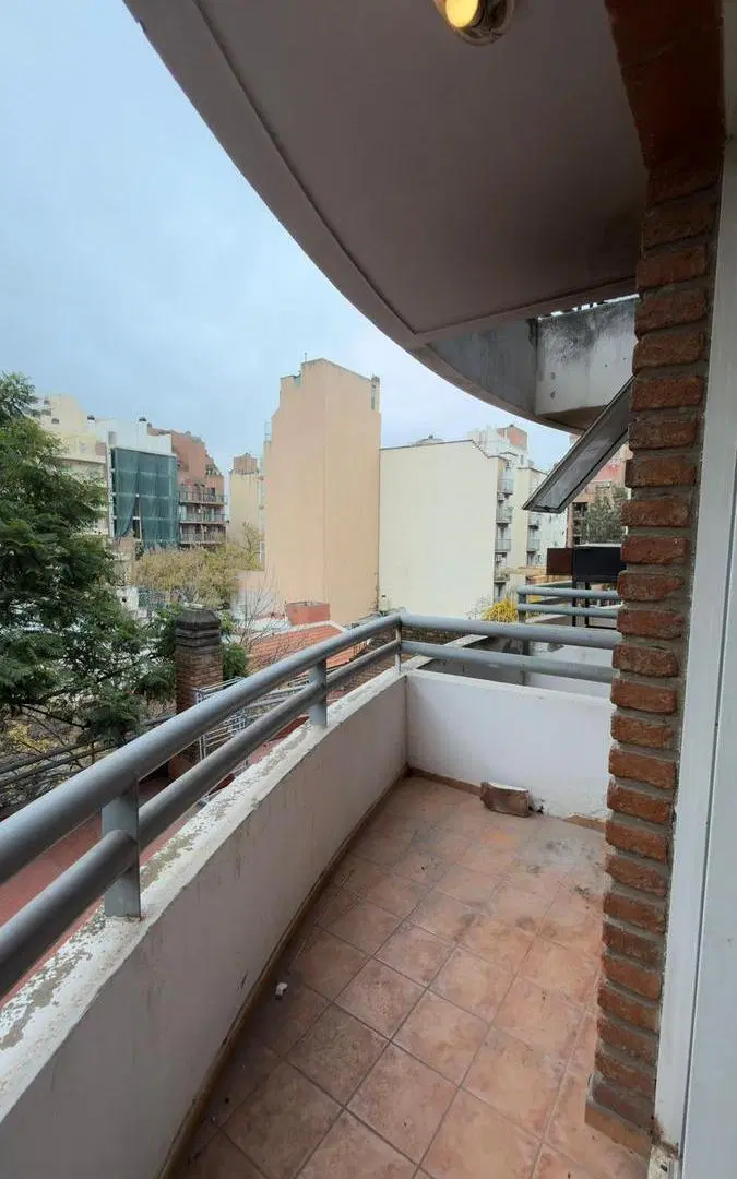 Nueva Córdoba VENTA 1 dormitorio con balcón FRENTE 4