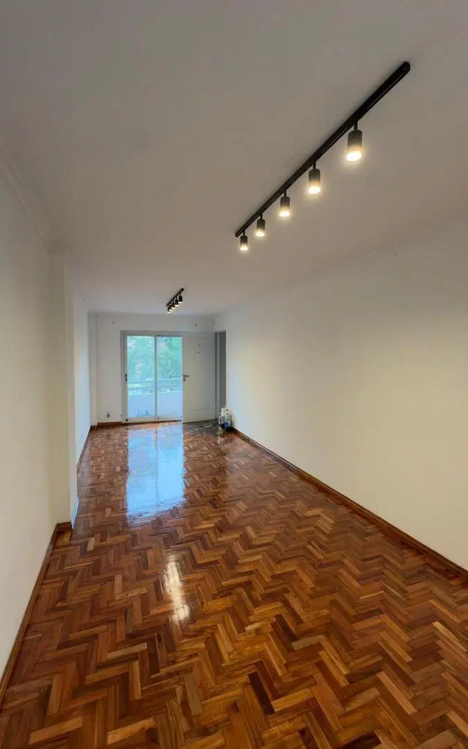 Nueva Córdoba VENTA 1 dormitorio con balcón FRENTE 2