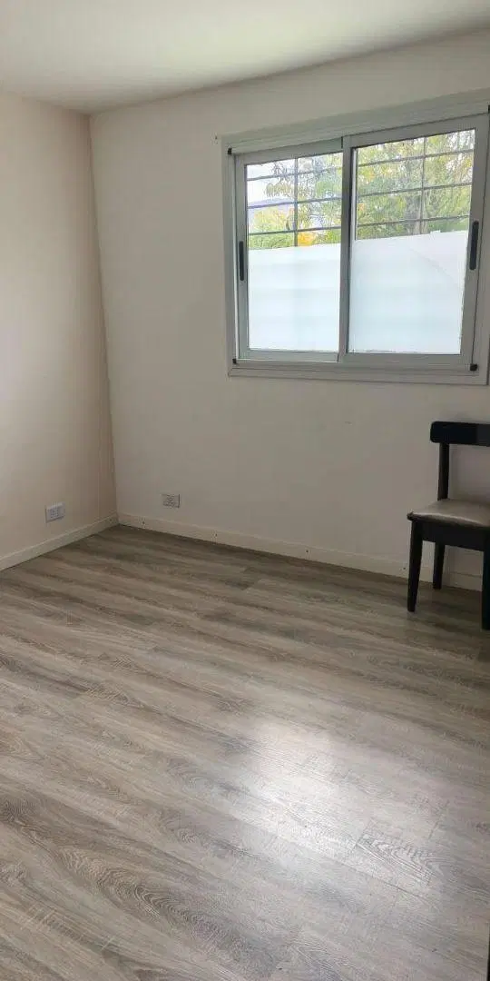 Alquiler apto profesional en Carpintería SL 5