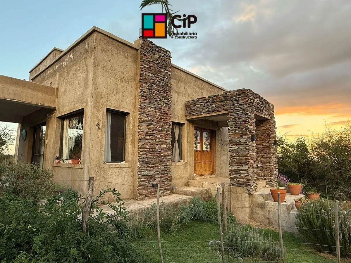 Casa en venta en La Eloisa Carpinteria 2
