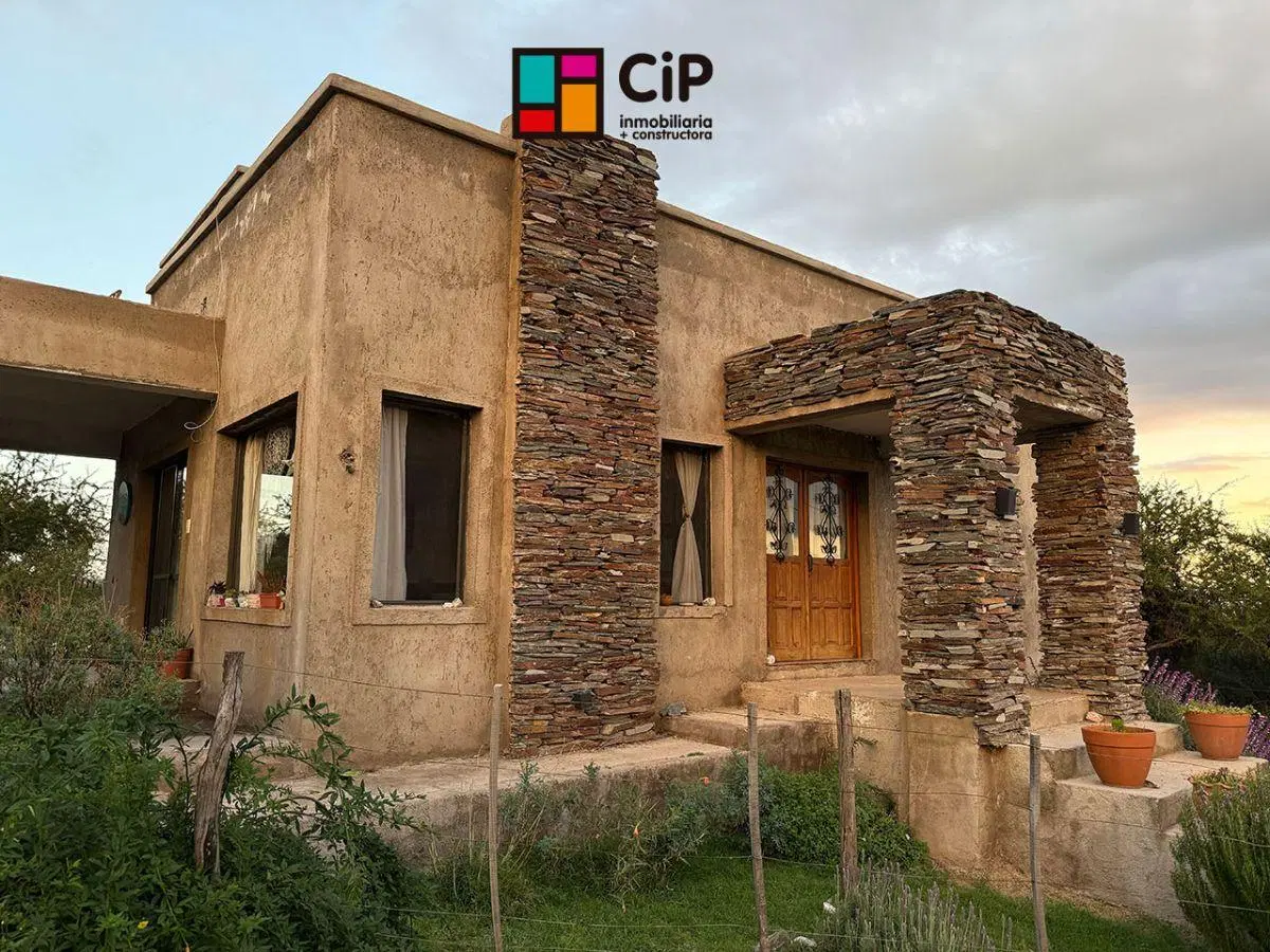 Casa en venta en La Eloisa Carpinteria 1