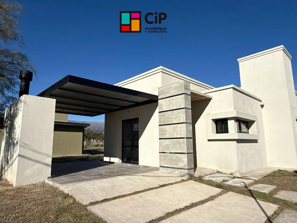 Casa a estrenar en venta en Merlo, a mts de Ruta 5
Casa en esquina con hermosas vistas 5