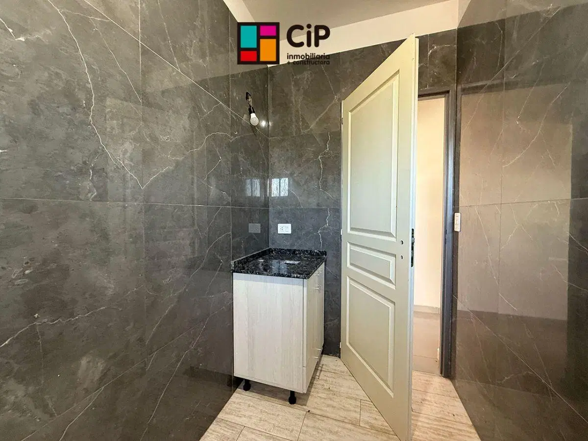 Casa a estrenar en venta en Merlo, a mts de Ruta 5
Casa en esquina con hermosas vistas 8