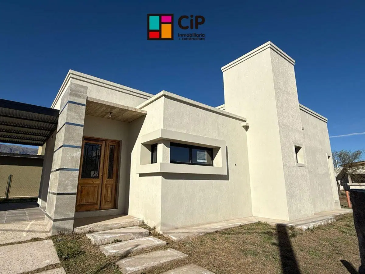 Casa a estrenar en venta en Merlo, a mts de Ruta 5
Casa en esquina con hermosas vistas 2