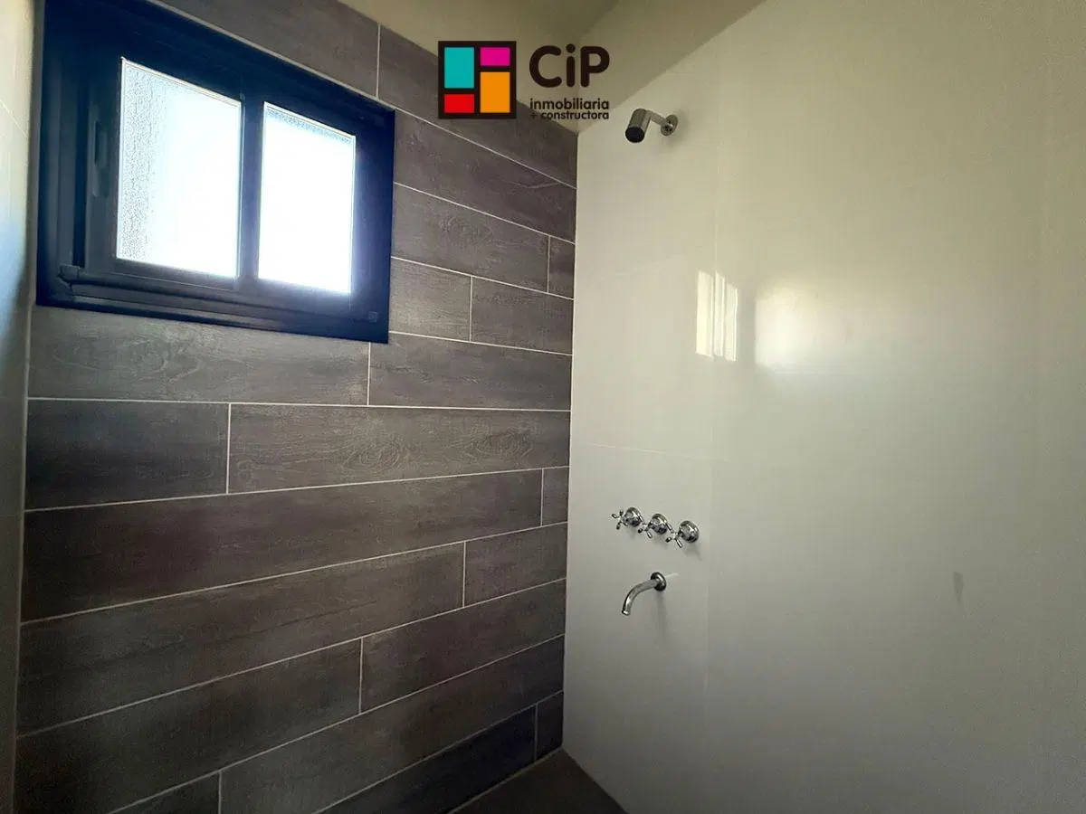 Casa en venta en Merlo a 10 minutos del Centro
A cuadras de la Escuela Técnica 4