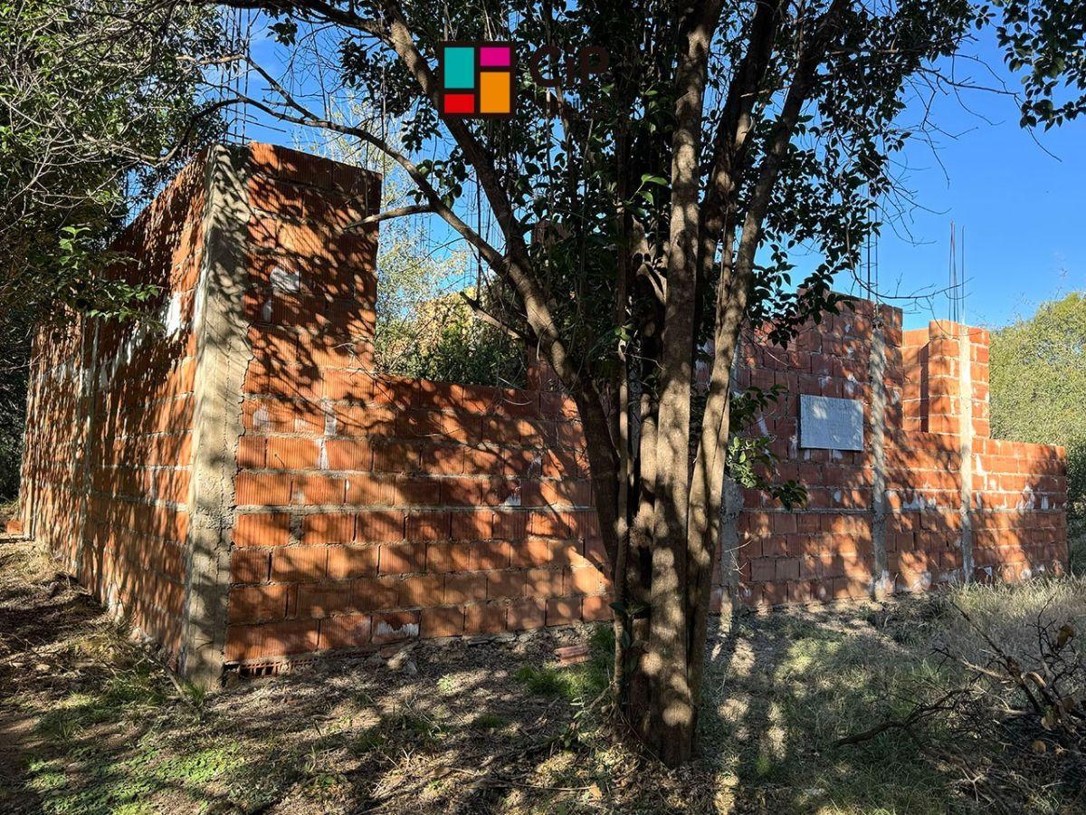 Foto de Terreno con construcción a terminar en Carpintería A pocas cuadras de, imagen 1