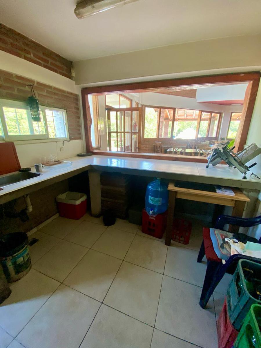 Vendo Restaurante con Amplio Terreno de 7.000 m² en La Serranita 4