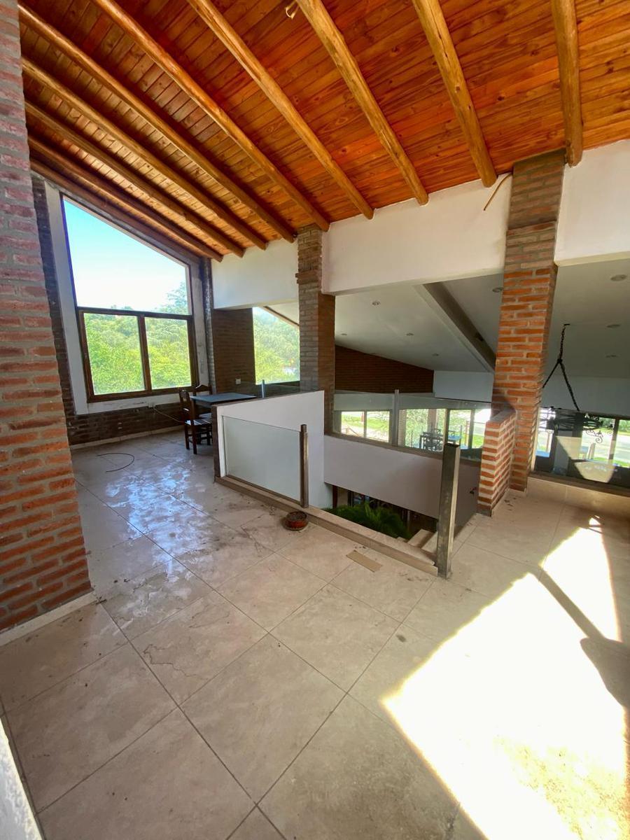Vendo Restaurante con Amplio Terreno de 7.000 m² en La Serranita 5