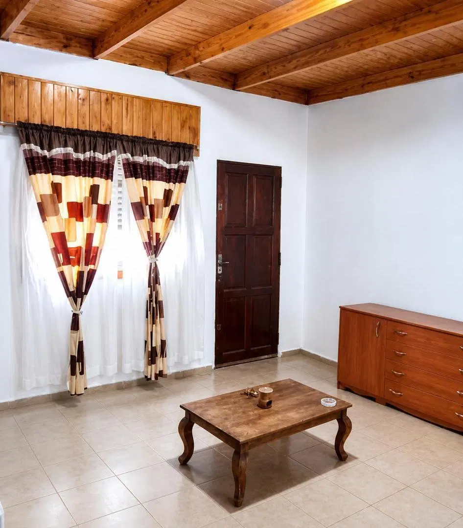 Casa amplia con cinco habitaciones  en la mejor zona de Alta Cordoba 5