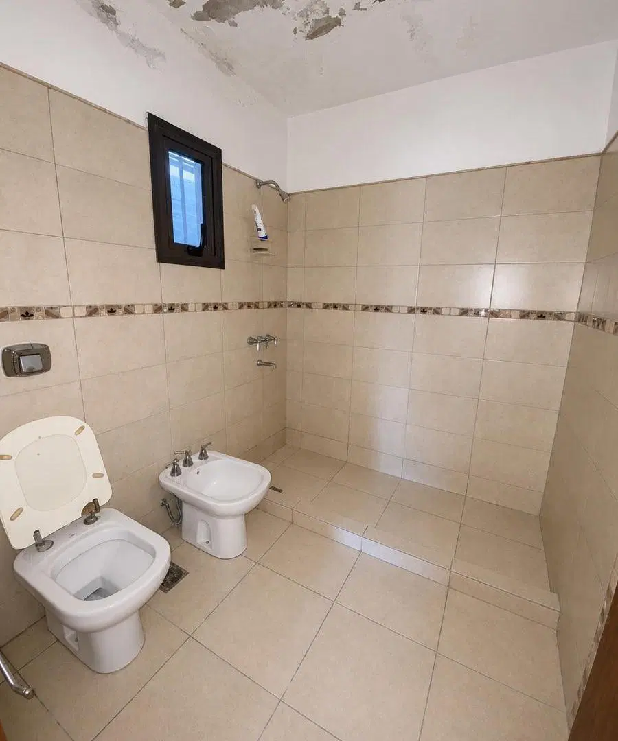 Casa quinta tres dormitorios amplia con gran parque en Quintas de Italia 5