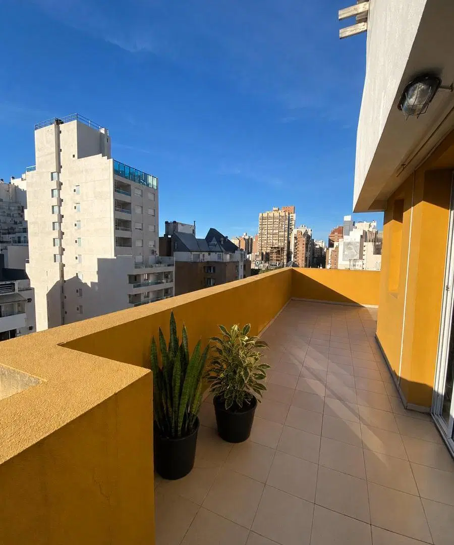 Departamento en venta tres dormitorios amplio muy bien ubicado en Nueva Cordoba 1