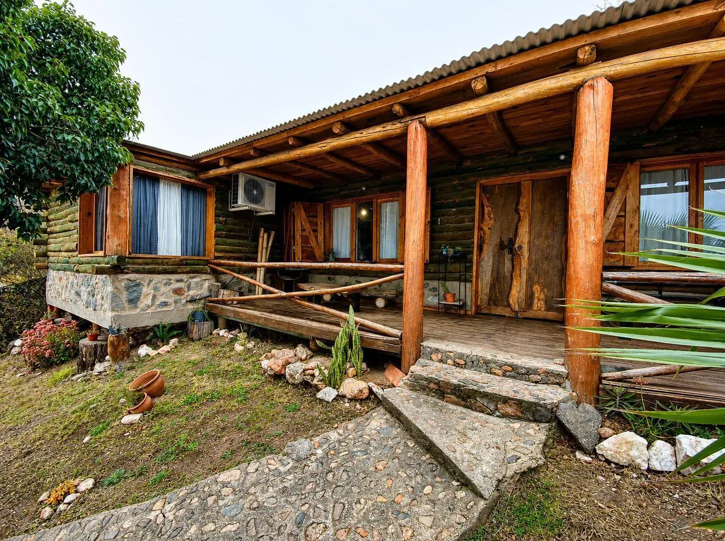 Casa dos dormitorios en venta en Bialet Masse excelente ubicación 8