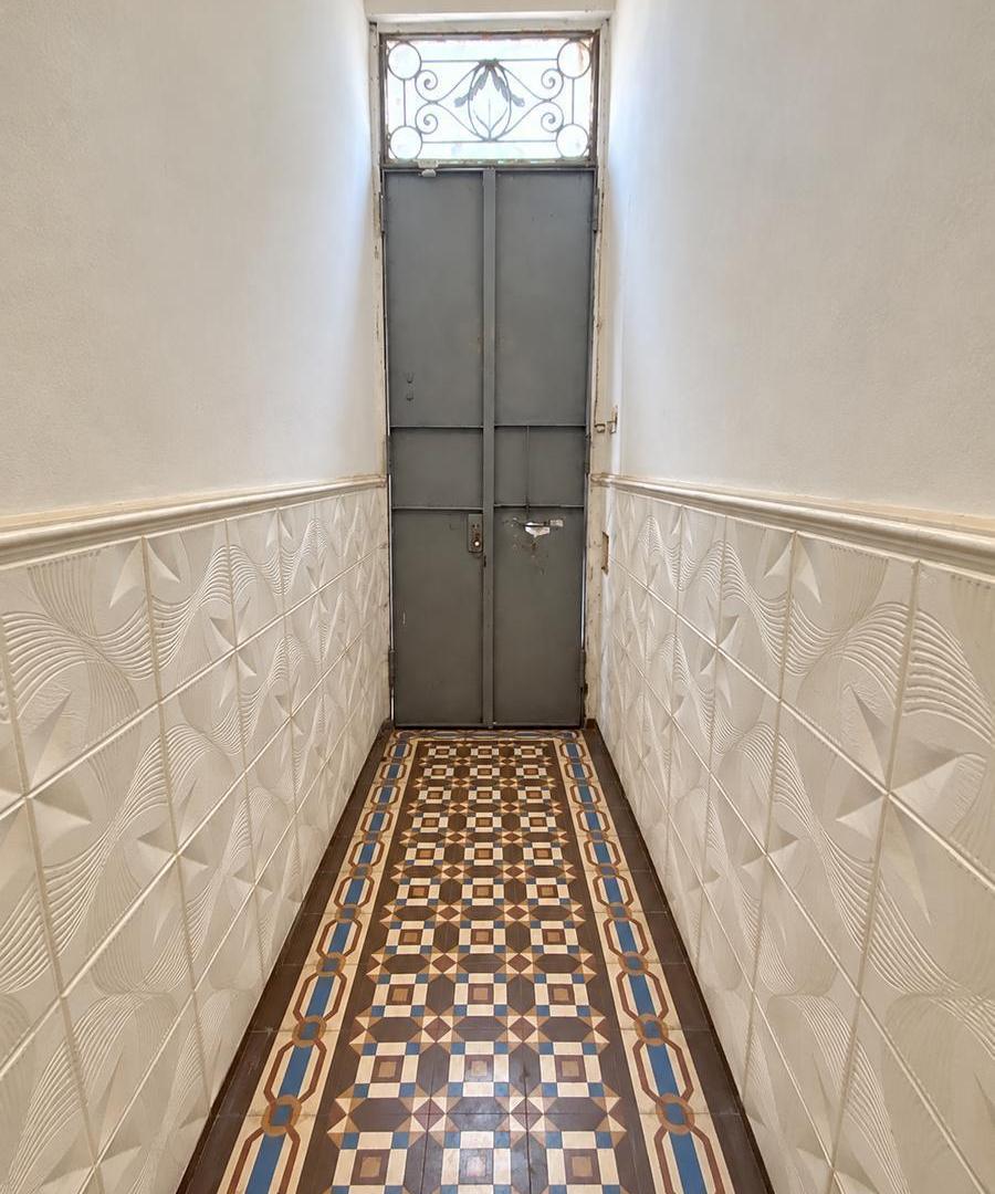 Foto de Casa dos dormitorios con cochera en venta en General Bustos, imagen 4