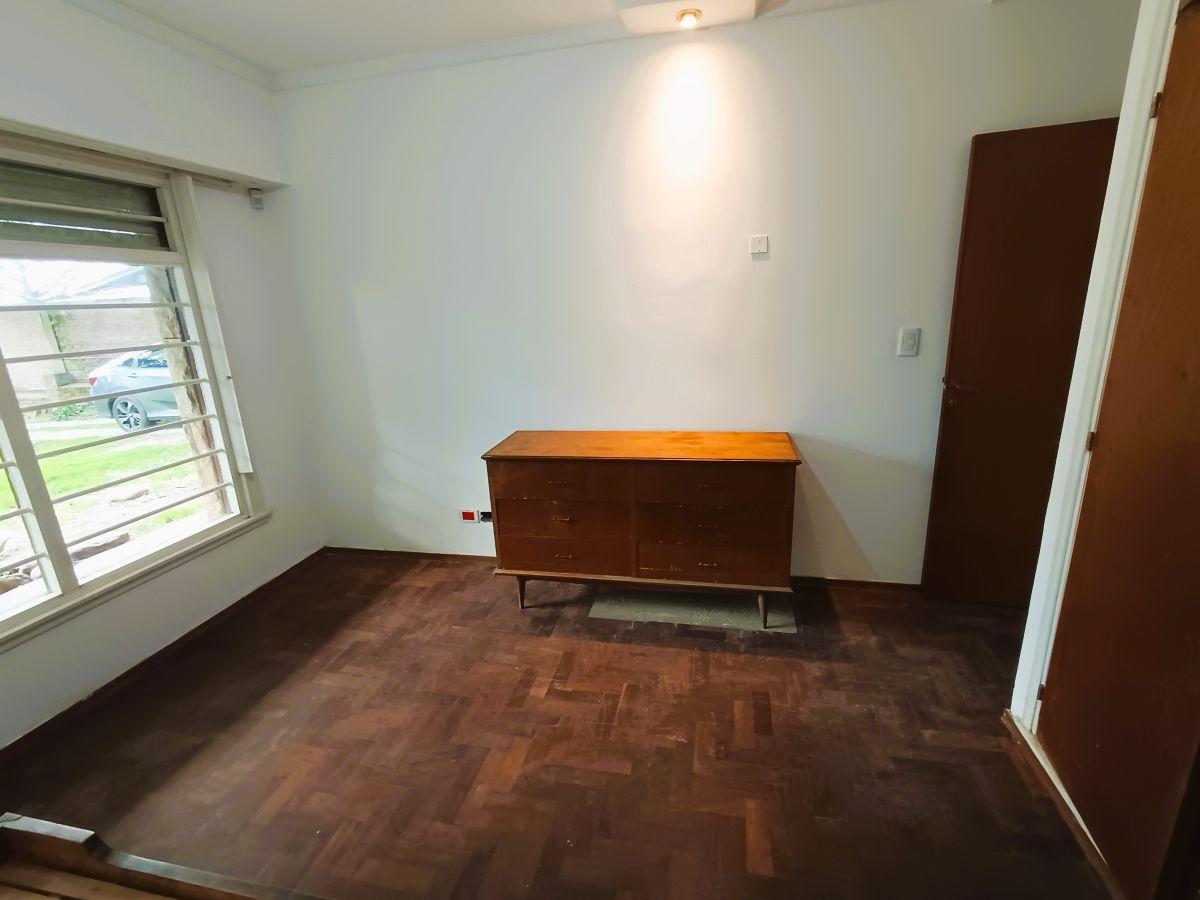Foto de CHALET 5 AMB CON GARAGE, DEPENDENCIA Y AMPLIO PARQUE, OPORTUNIDAD EN, imagen 3