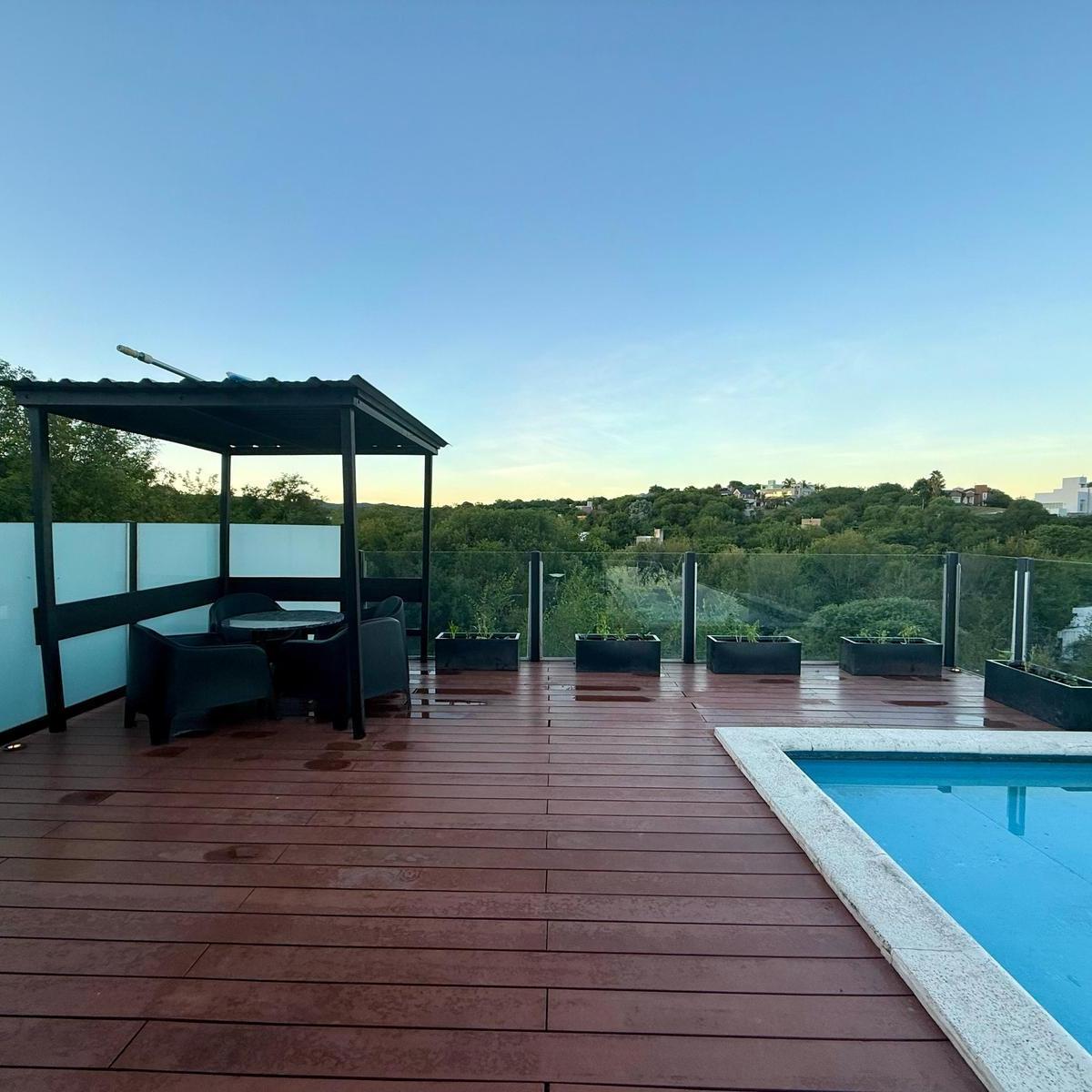Casa en Venta Country Cuatro Hojas 2